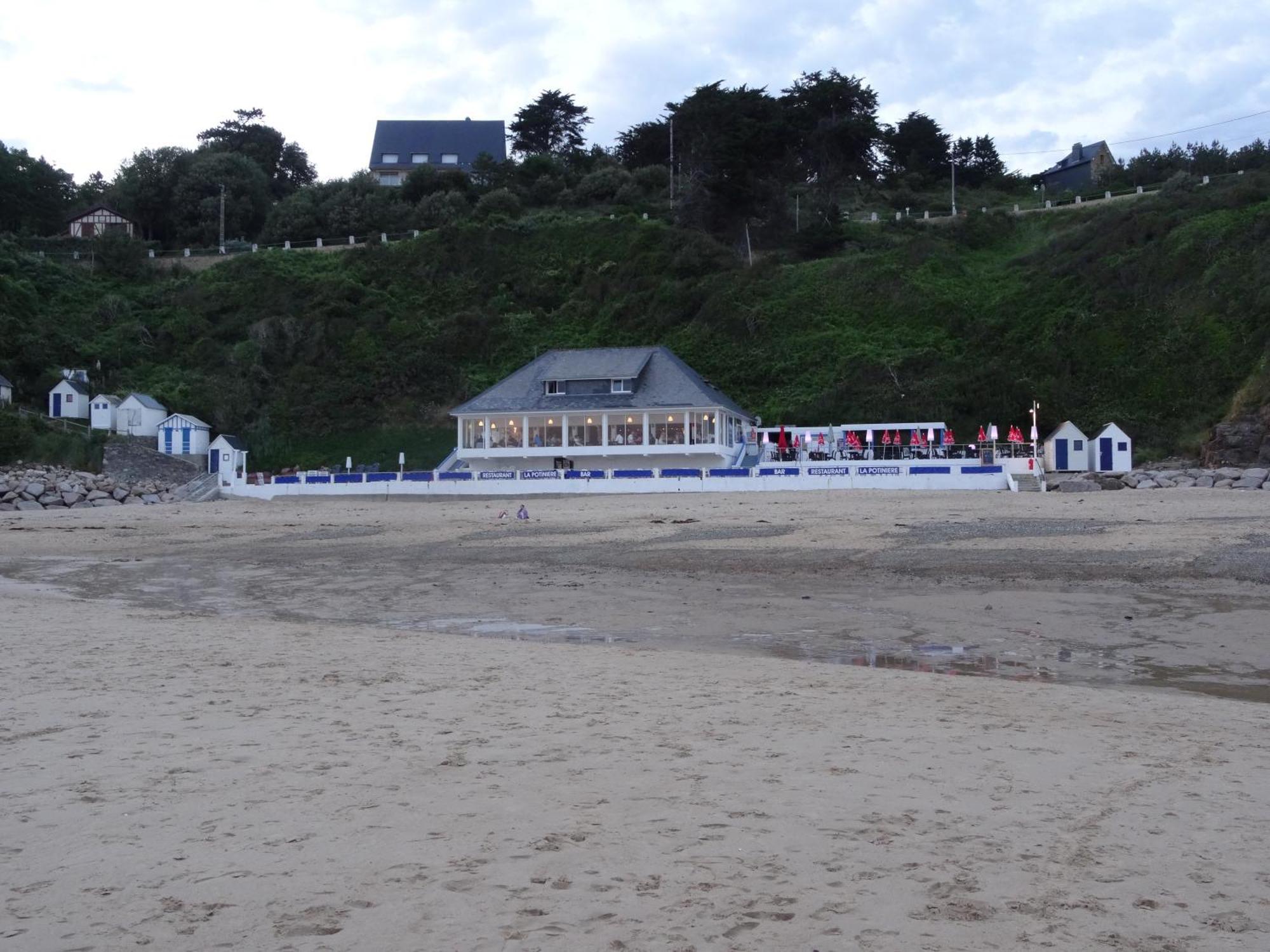 Gite "Rose Des Sables" - 800M De La Plage De Surtainville, Proche Commerces - Piscine En Juillet Et Aout Экстерьер фото